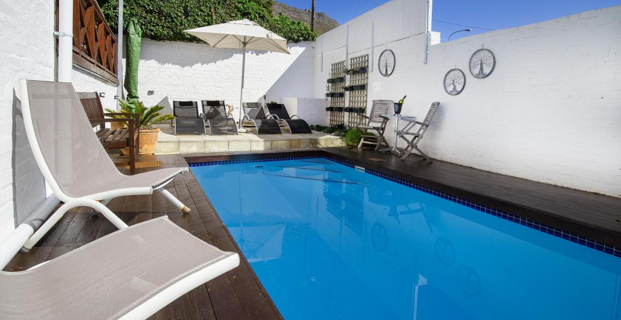Penguins View Guesthouse Simonʼs Town Exterior foto